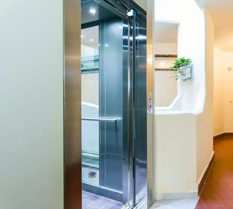 Marina Apartment 贝纳尔马德纳 外观 照片